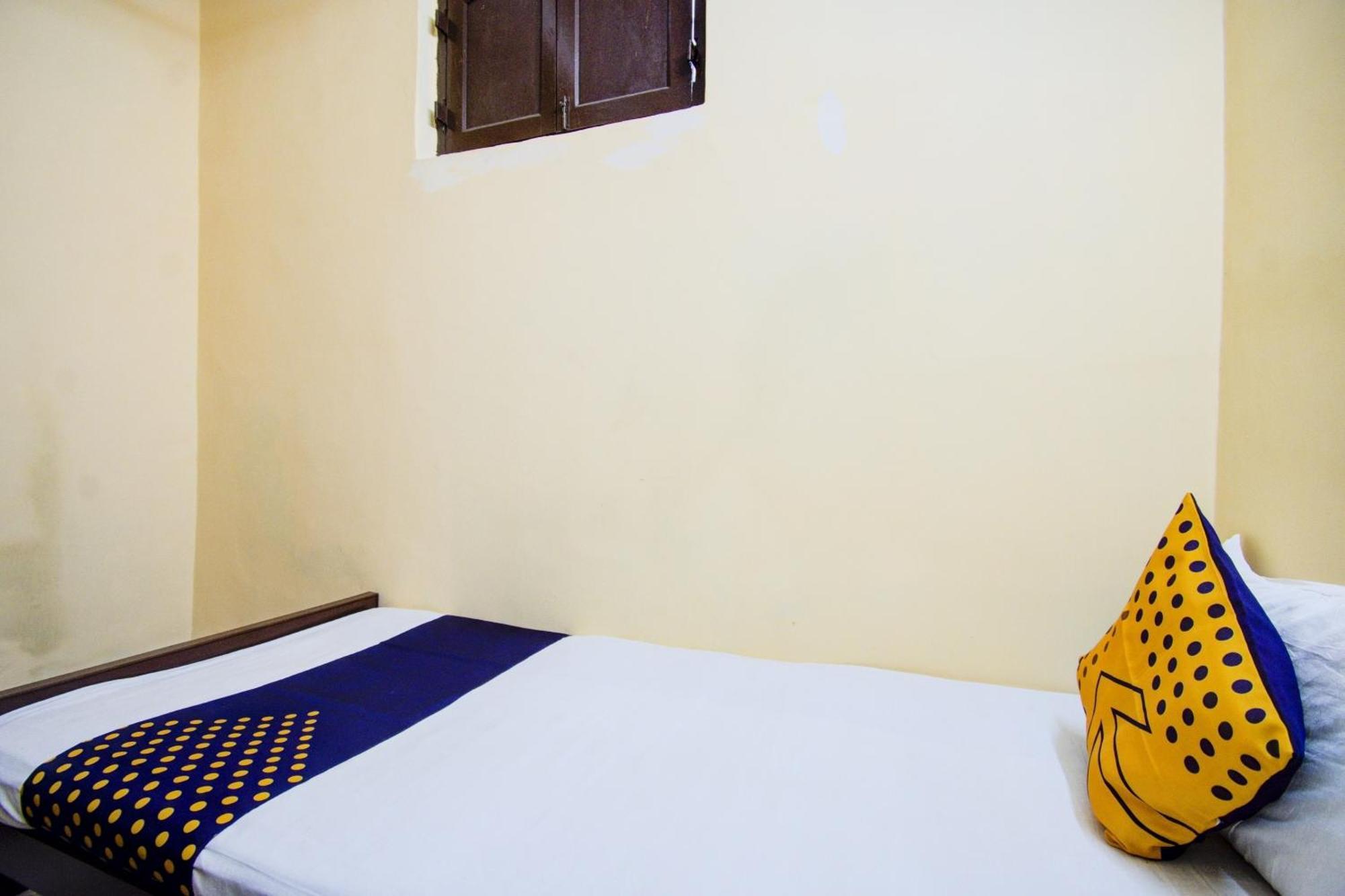 Spot On Dear Hotel Bara Bazar Bagian luar foto